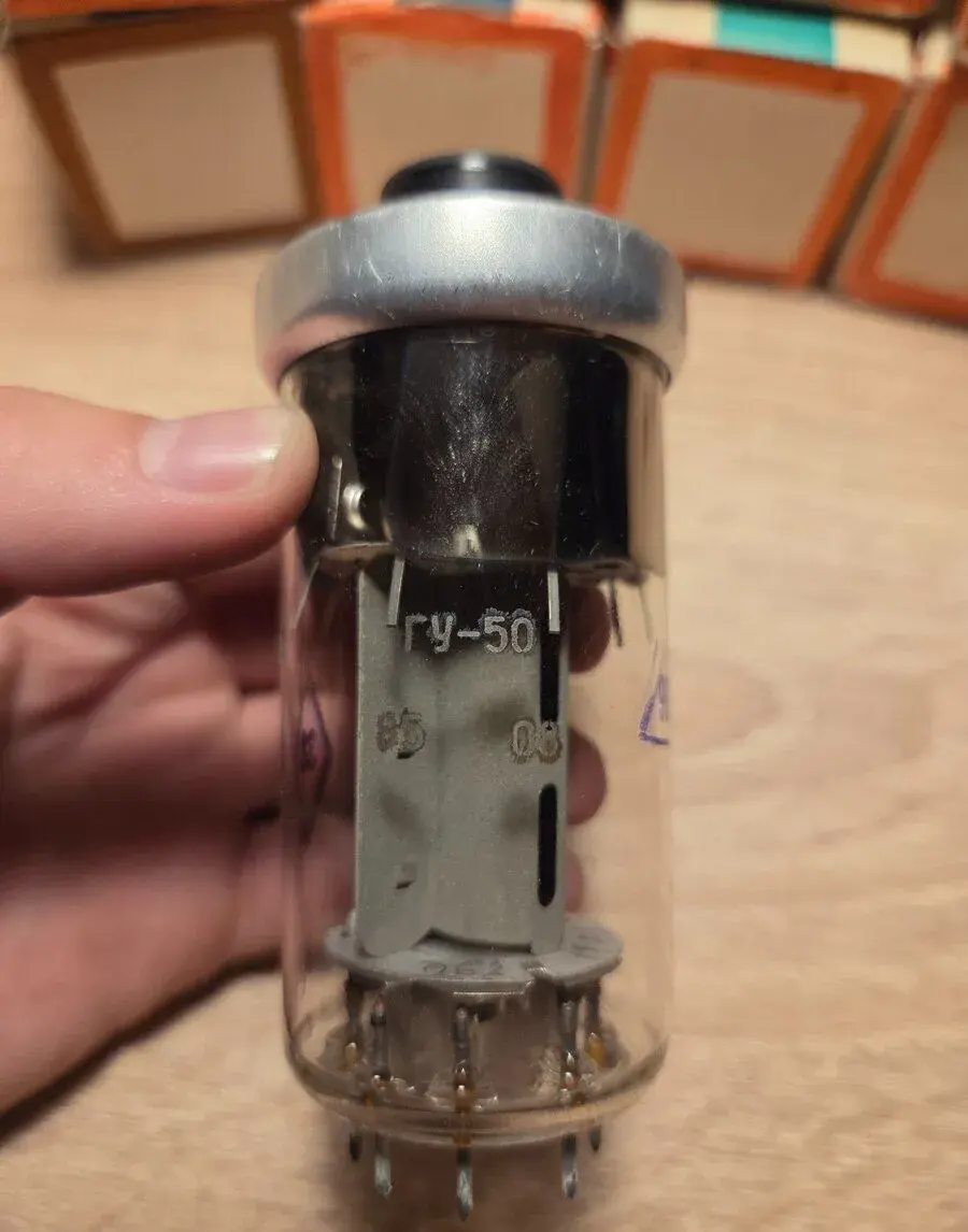 Elektronky GU-50 (ГУ-50 / LS50), 11 ks, 9x v orig. krabičce
