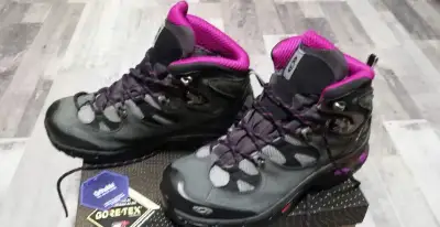 Dámské pohorky Salomon Comet 3D GTX vel.39 1/3
