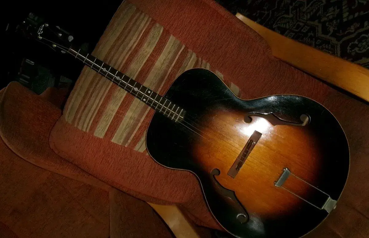 Tenorová kytara Henry L. Mason - Gibson