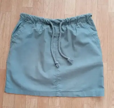 LNĚNÁ SUKNĚ VEL. 42 za mini cenu
