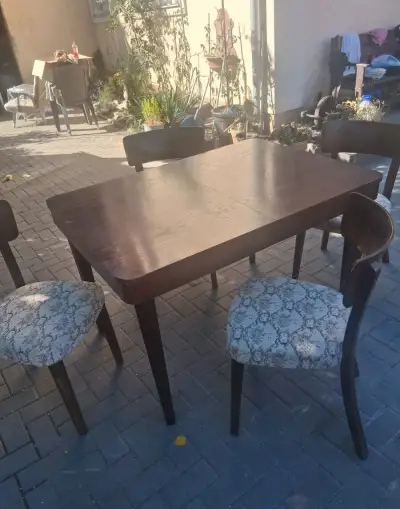 Starožitný rozkládací jídelní stůl+4ks židle styl Halabala
