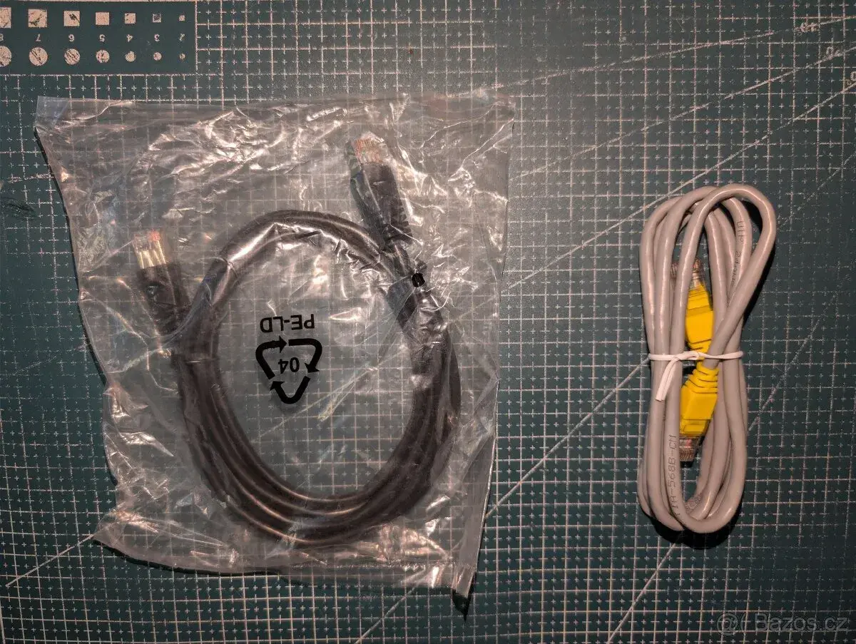 Metalicky patch kabel