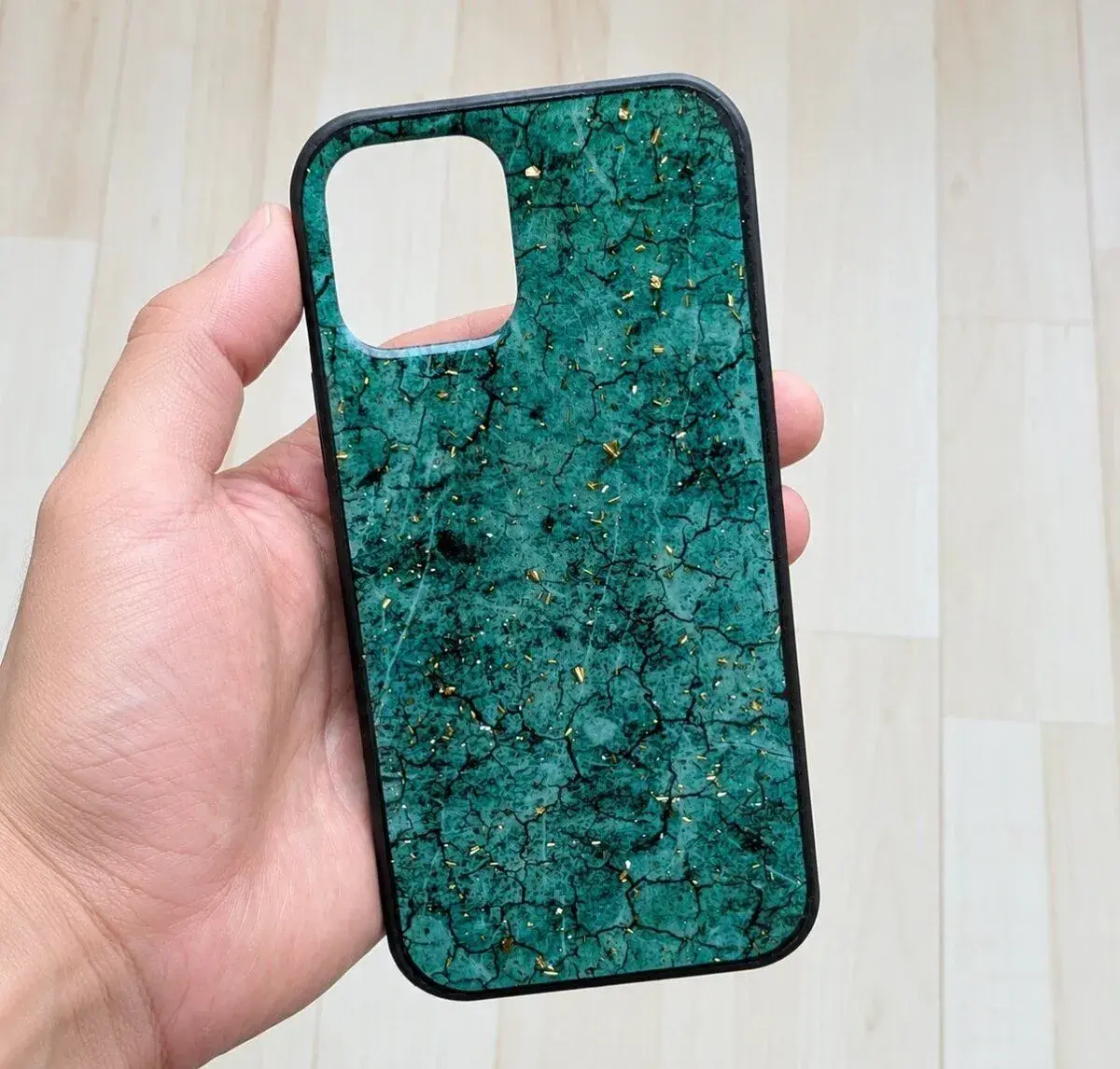Kryt iPhone 12 Pro – zelený mramor se zlatými flitry