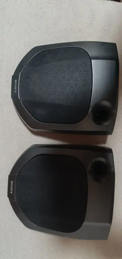 Sony reproduktory model SS-SR101 16 ohmů