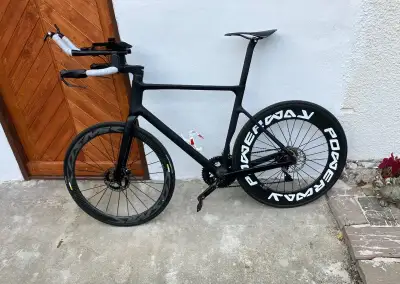 TT triatlon, karbon, casovka, hrazda, na kotoucich 11 speed