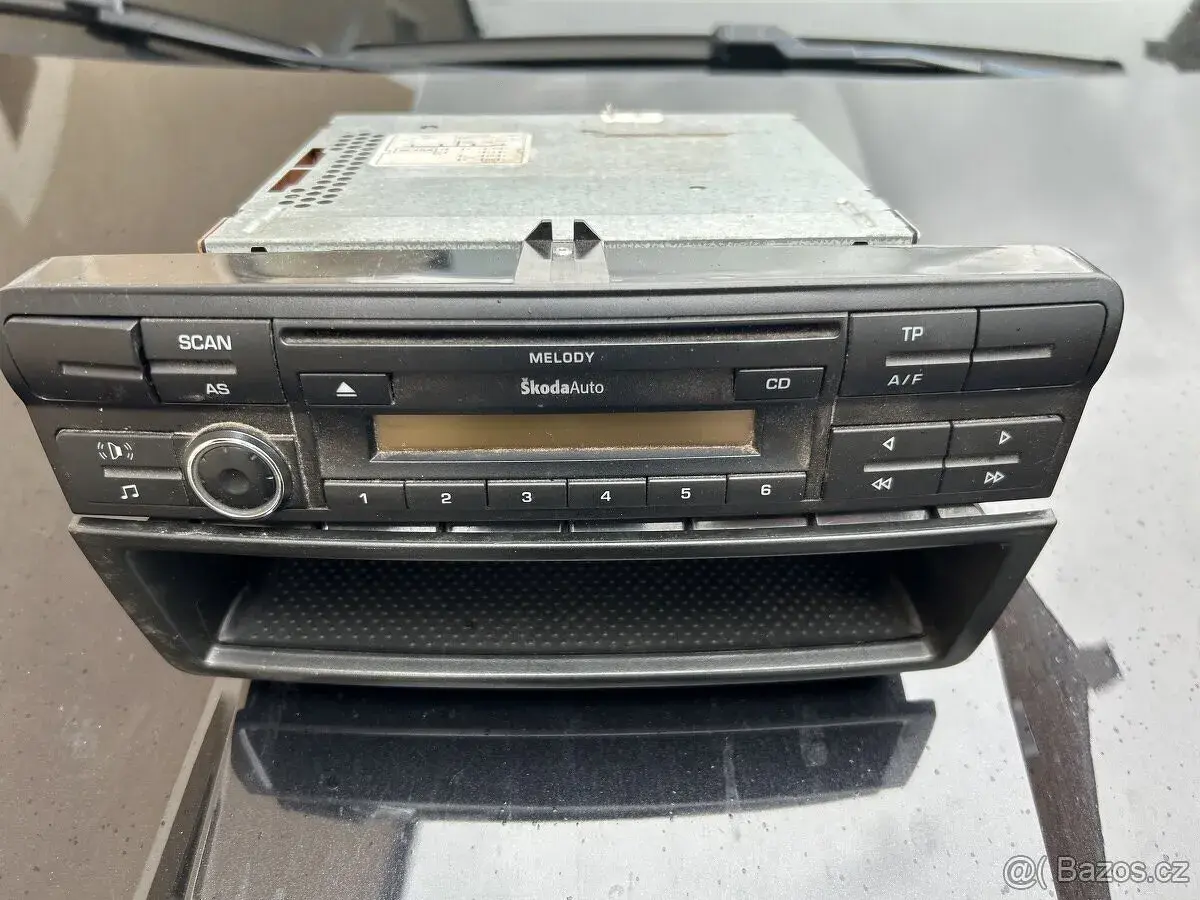 Škoda Octavia II Melody CD, RDS