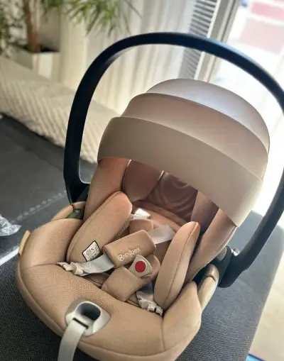 Dětské oblečení/autosedačka cybex
