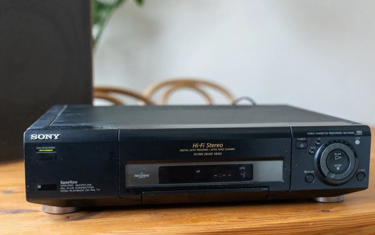 Sony SLV-E920VC2 – VHS videorekordér, nezkoušený