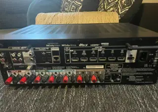 AV Receiver Denon AVR-X1800HDAB 2roky starý