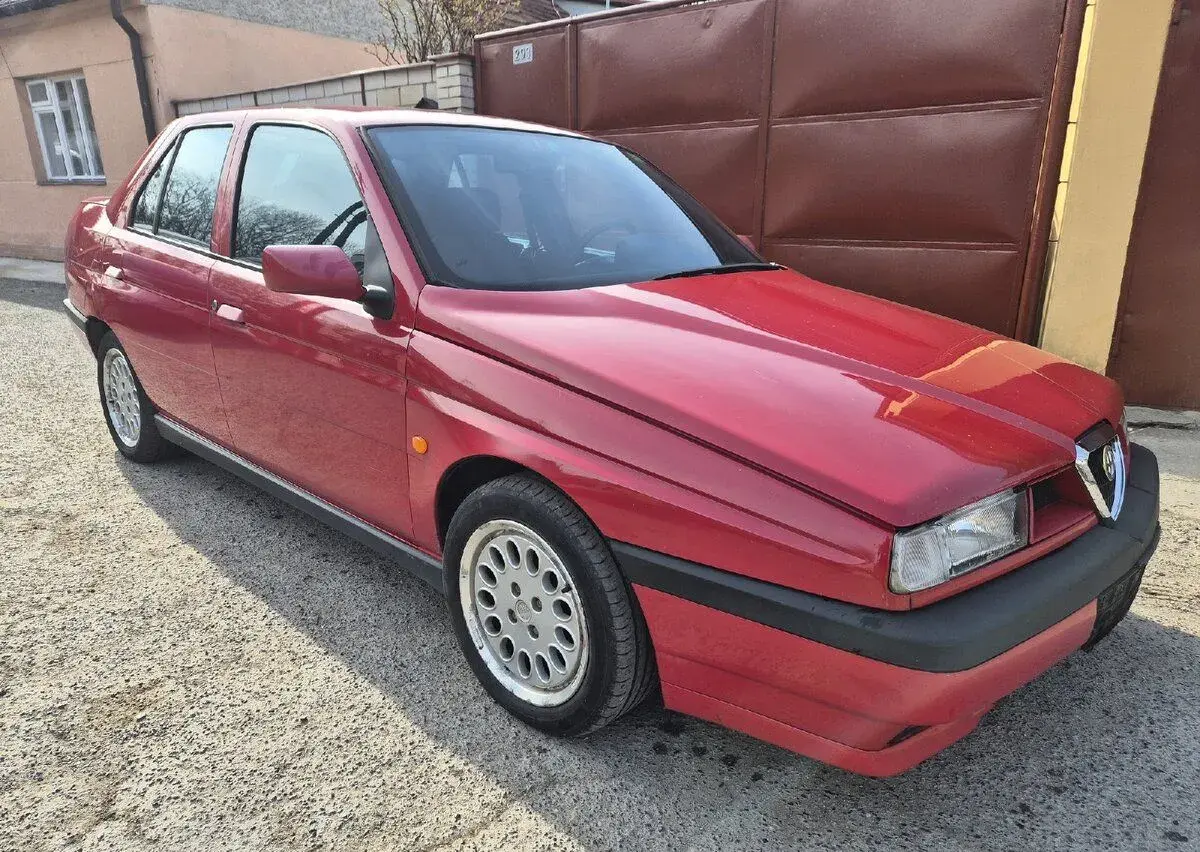 Alfa Romeo 155