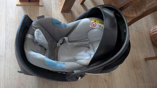 Autosedačka Cybex s bází
