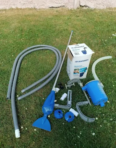bazénový vysavač a skimmer Marimex