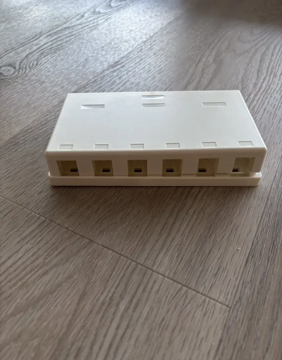 krabička na 6 keystone