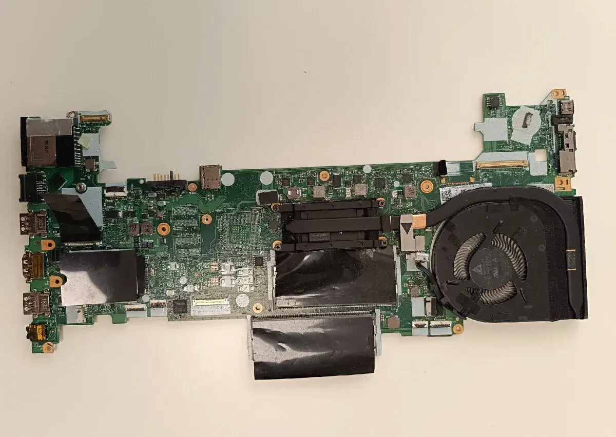 [Nefunkční] deska ThinkPad T480