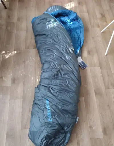 Nový péřový spací pytel Thermarest Questar 0F/-18C