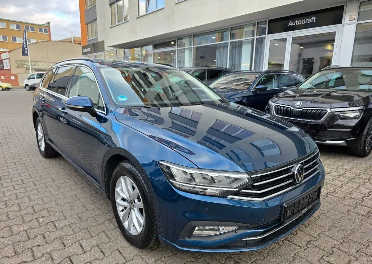 Volkswagen Passat – 2022, 192 648 km