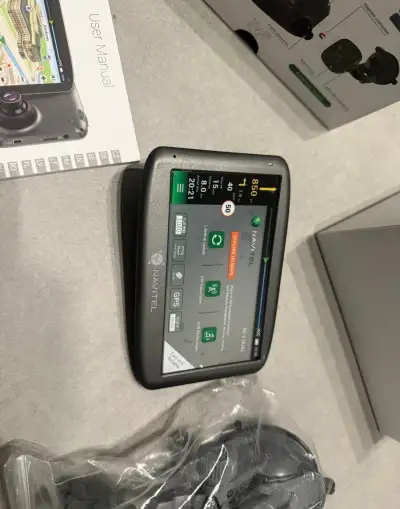 Navigační systém GPS NAVITEL RE 5 DUAL, s kamerou černá