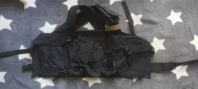 Airsoftová vesta