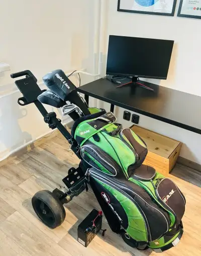 Golf: el.vozik,bag,hole