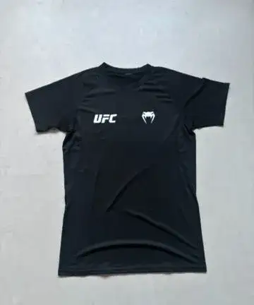 Venum x UFC tricko