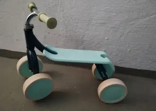 Dětské odrážedlo