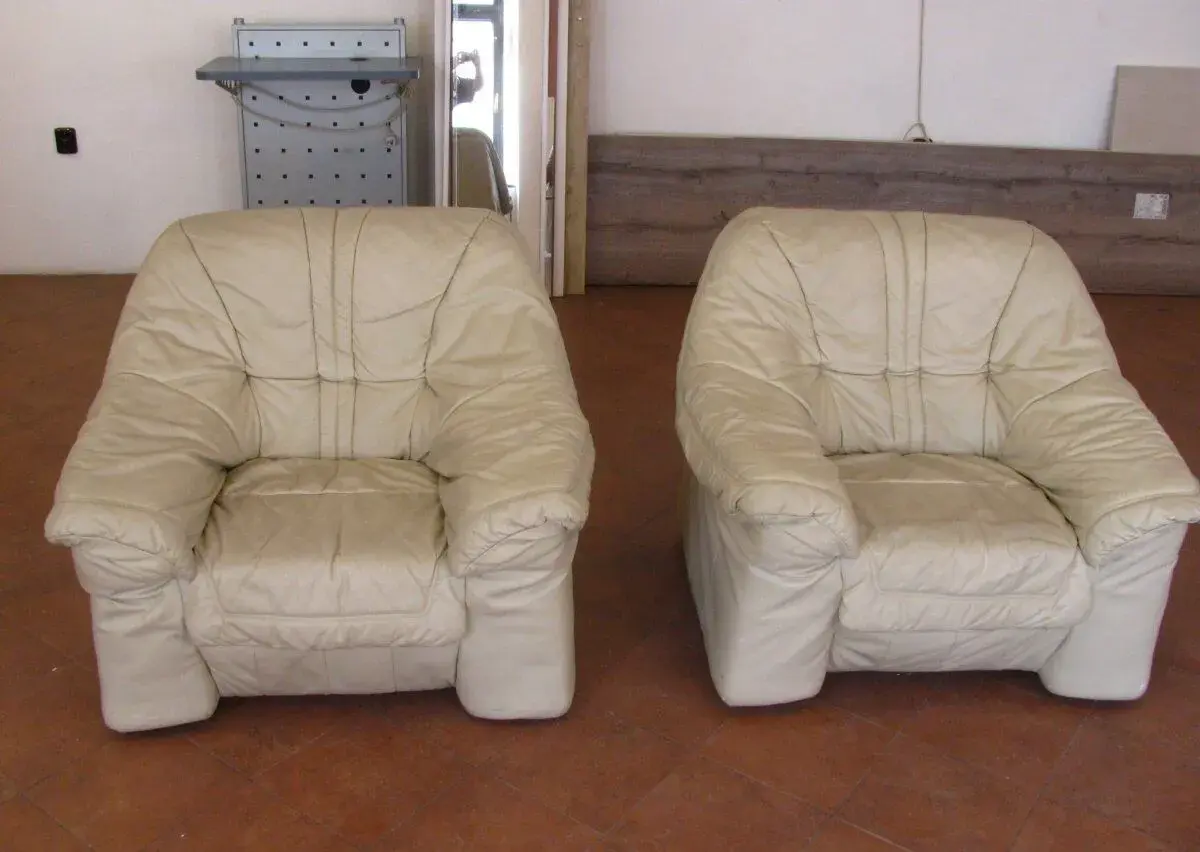 2x Křeslo kožené, práva kůže, kvalitní křeslo, jako nové