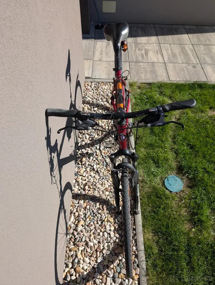 Krosové kolo Apache Matto, 28", Shimano Alivio 3x8