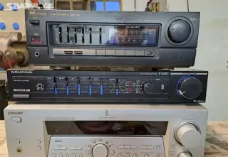 Zesilovač s graf.ekvalizérem GRUNDIG V 4200