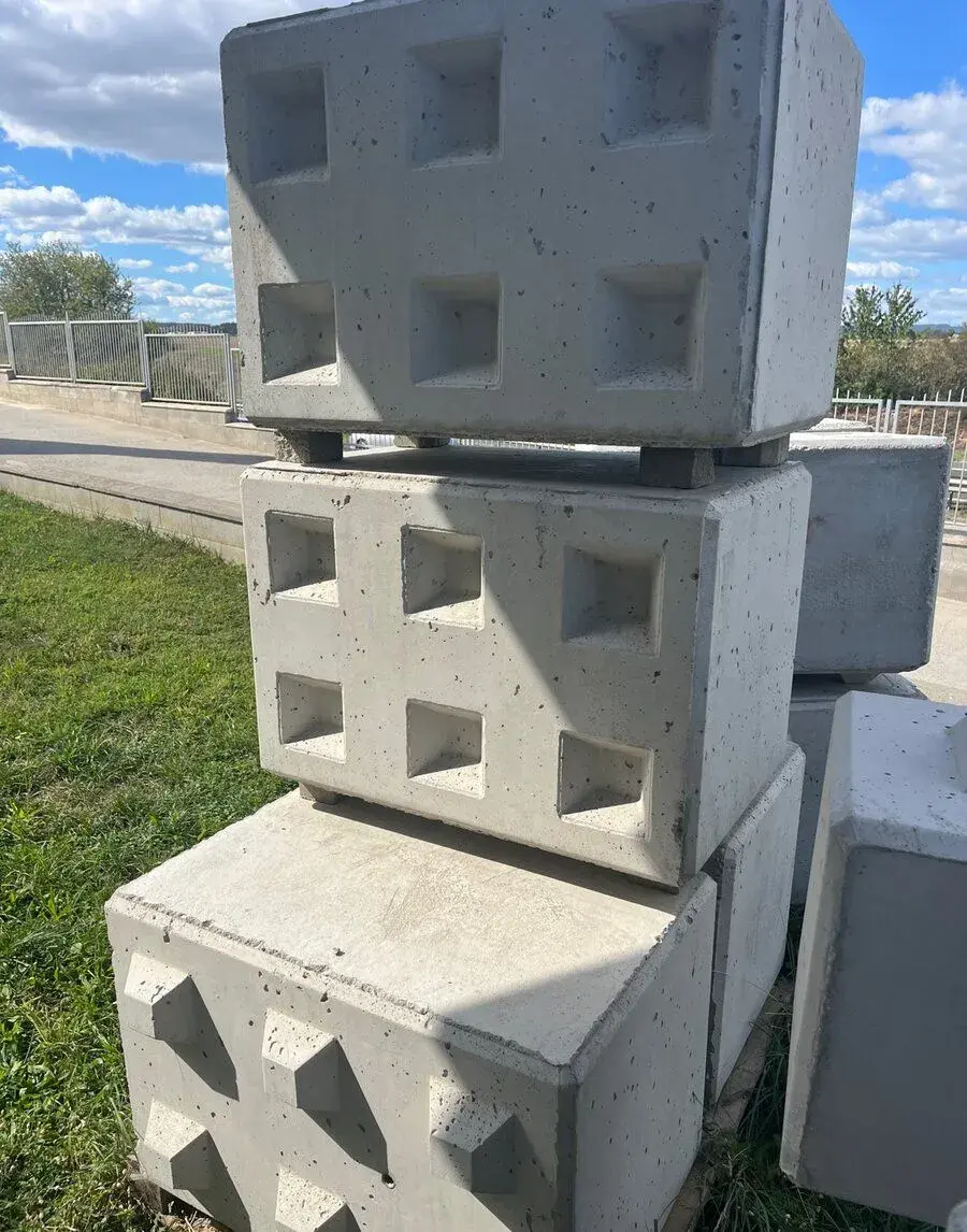 Beton bloky (lego kostky), panely