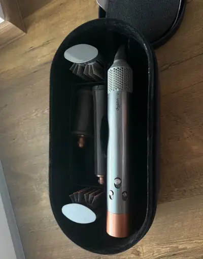 Dyson airwrap complete long šedý