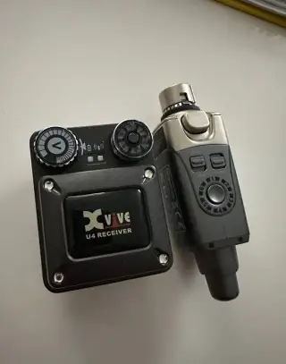 XVive U4 Monitor Wireless System In ear