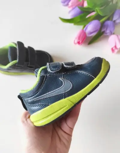 Dětské chlapecké tenisky Nike vel. 20