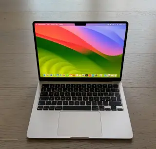 ZÁNOVNÍ APPLE MACBOOK AIR 13” M4/256GB/16GB/ZARUKA