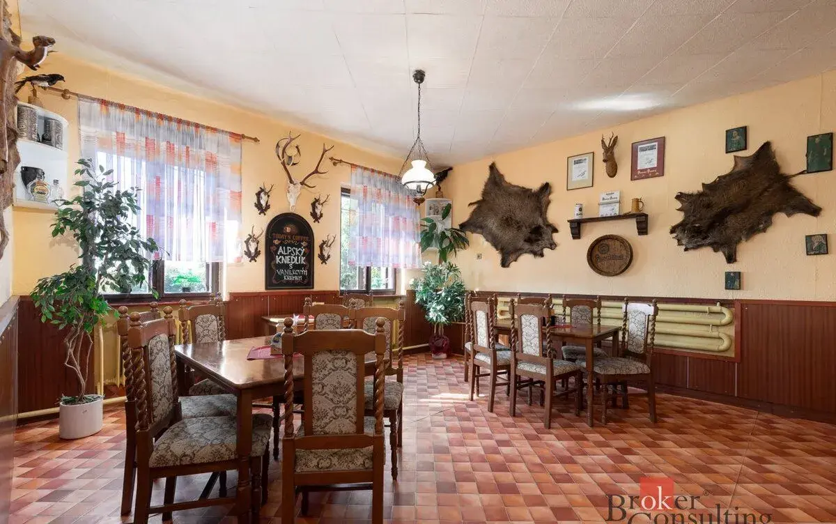 Prodej, komerční/restaurace, 308 m2, Rešov 92, 79344 Horní M