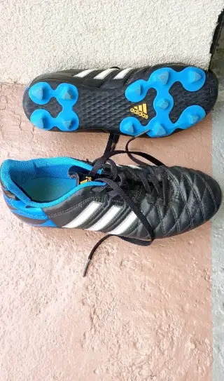 Kopačky vel. 38. Adidas