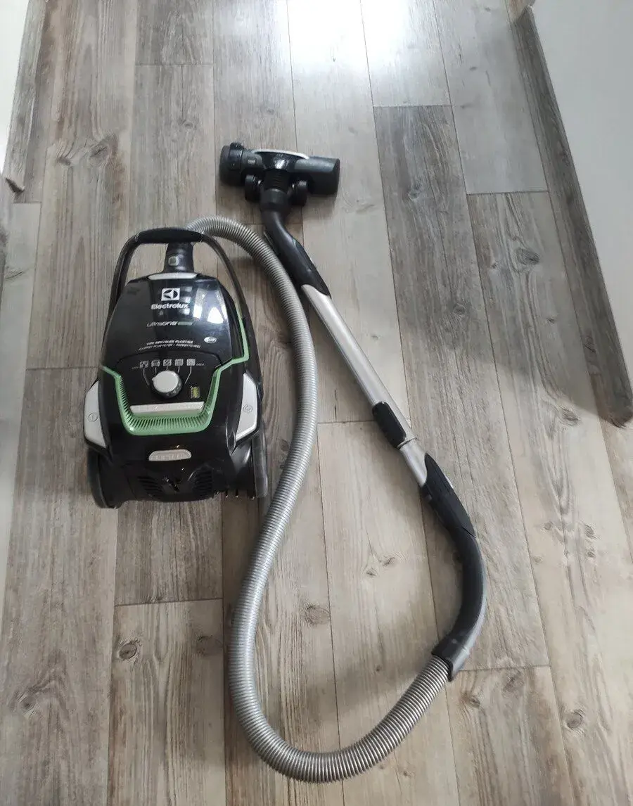 Vysavač Electrolux ultra one EU09GREEN