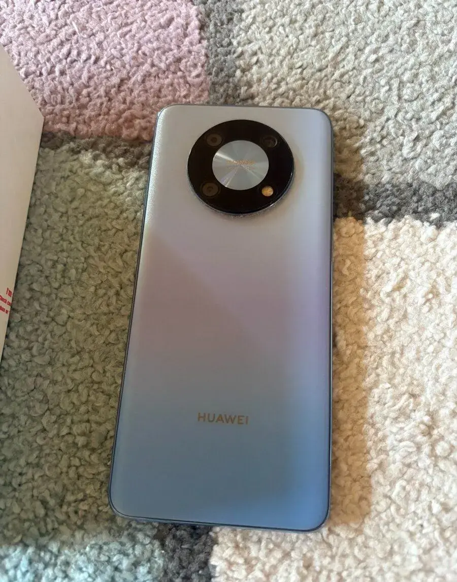 Huawei Nova Y 90