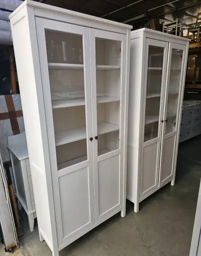 VITRÍNY IKEA HEMNES
