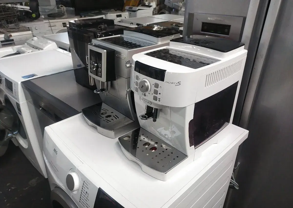 Kávovar DeLonghi-osobně Modřice nebo --BRNO--DOVOZ-