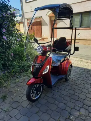 Elektrická tříkolka pro seniory