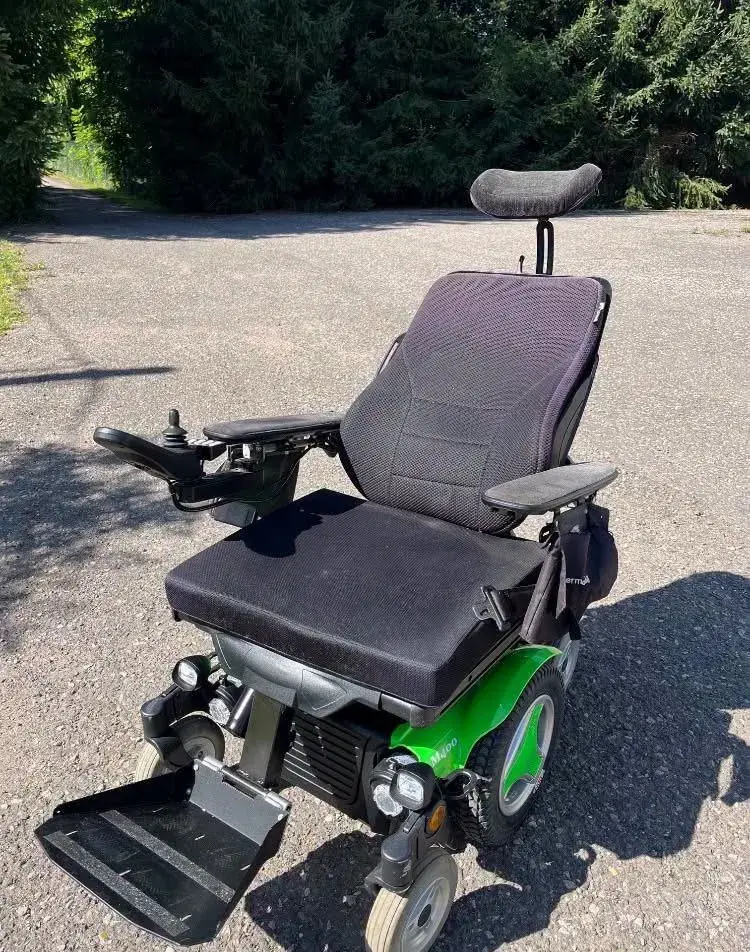 Elektrický invalidní vozík Permobil M400