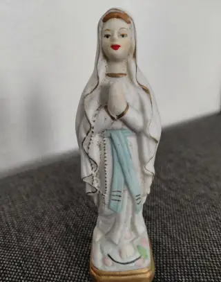 Panna Marie Lurdská porcelánová soška