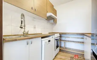 Prodej, byty/2+kk, 42 m2, U vlečky 2166/7, Komořany, 14300 P