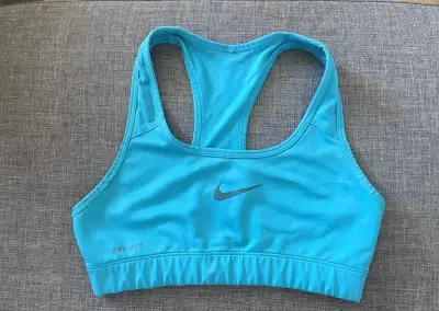 Dámská sportovní podprsenka Nike