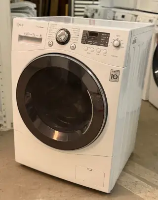 Pračka LG 7 kg 1400 rpm plně funkční
