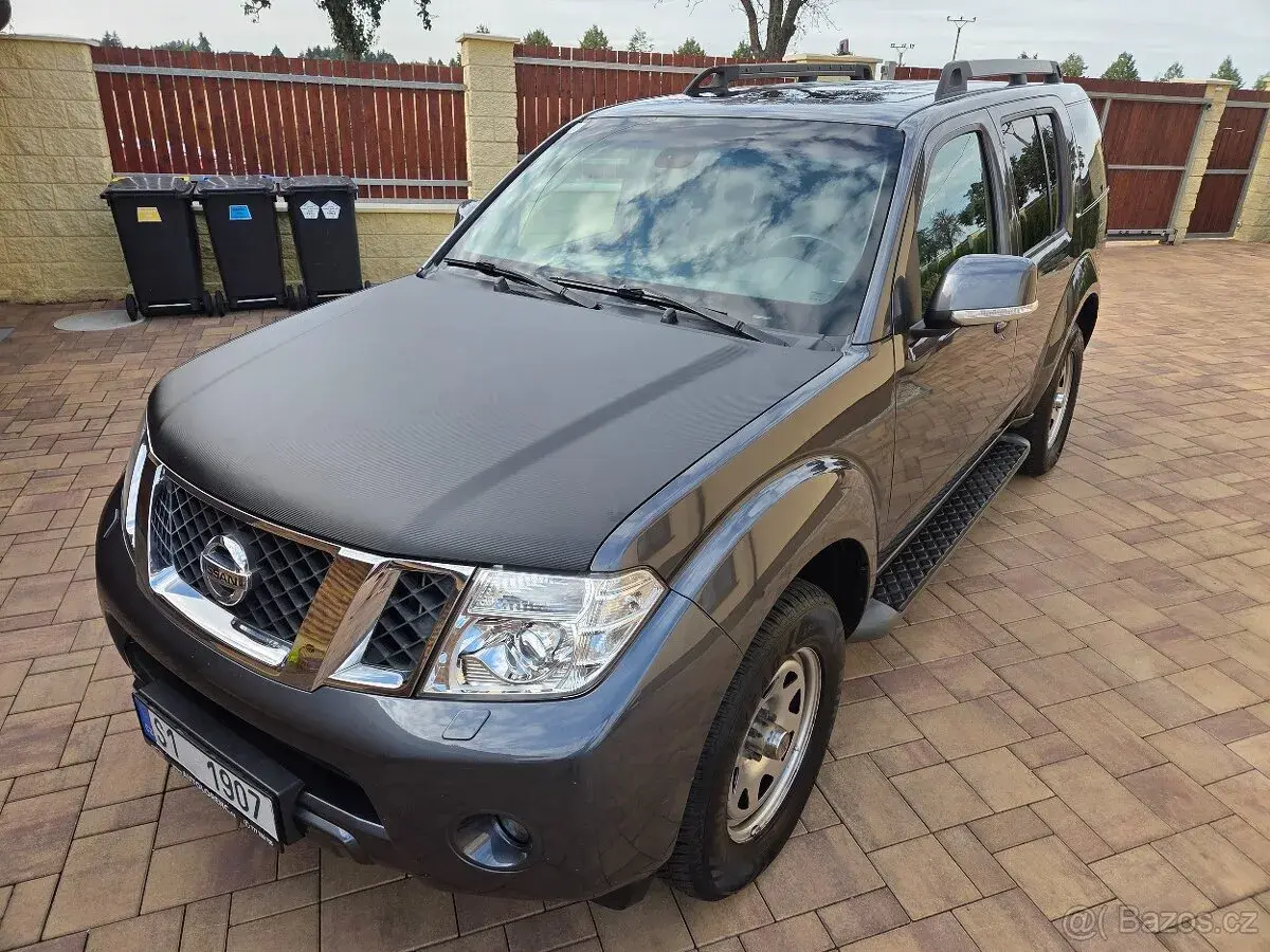 Nissan Pathfinder – 2011, 221 000 km