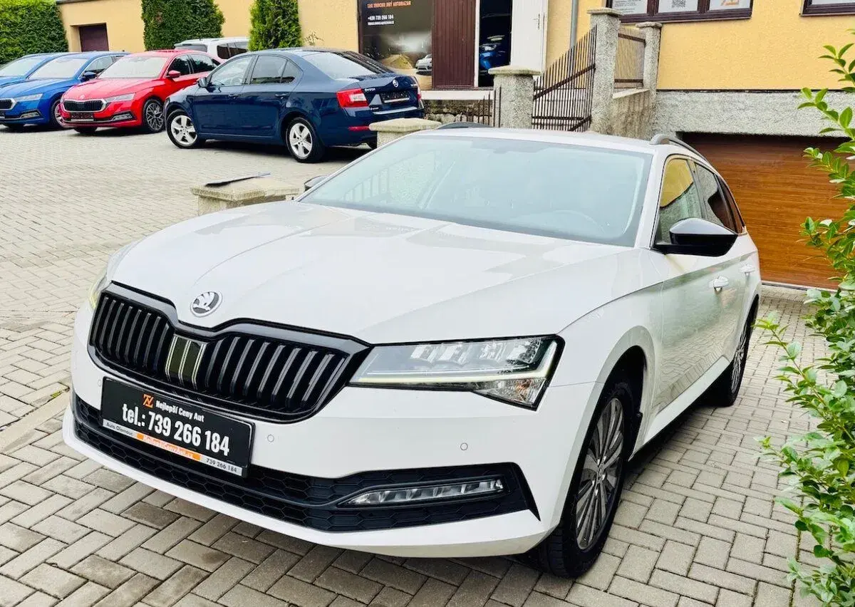 Škoda SUPERB – 2020, 177 000 km
