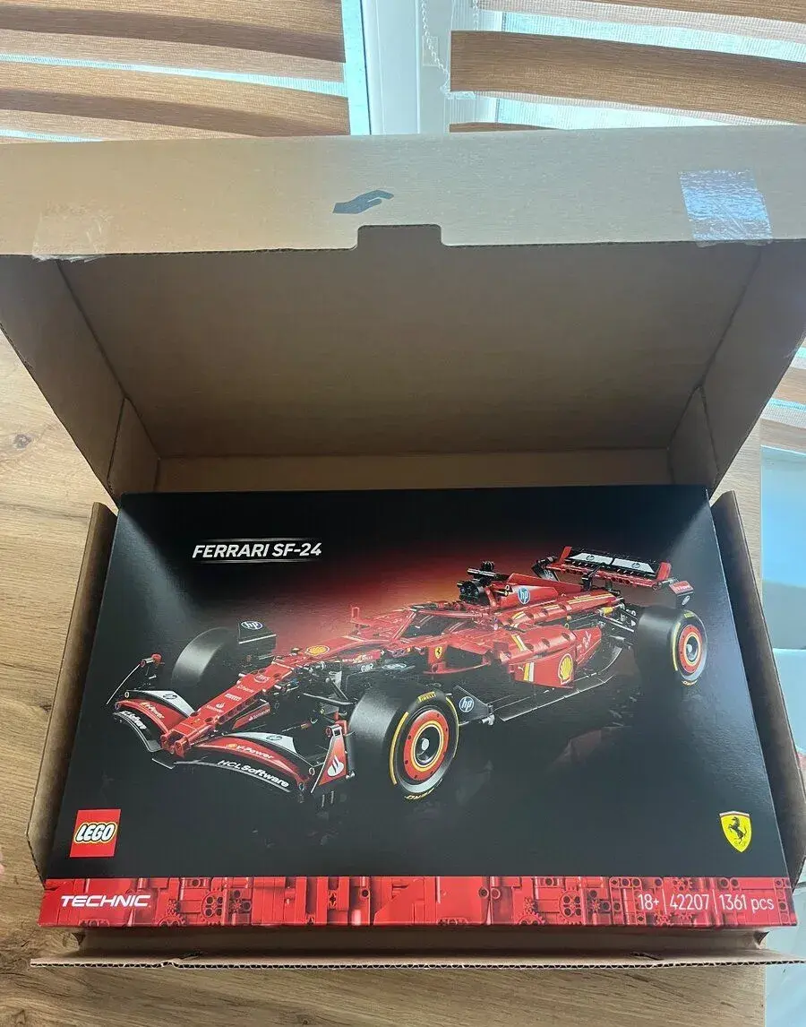 Lego Technic 42207 Ferrari SF-24 F1