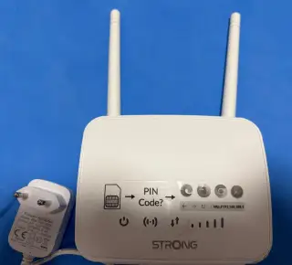 Router Strong 4G LTE Mini 350M (4GROUTER350M) bílý