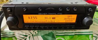 Autorádio Becker Traffic Pro + CD měnič Becker 6xCD